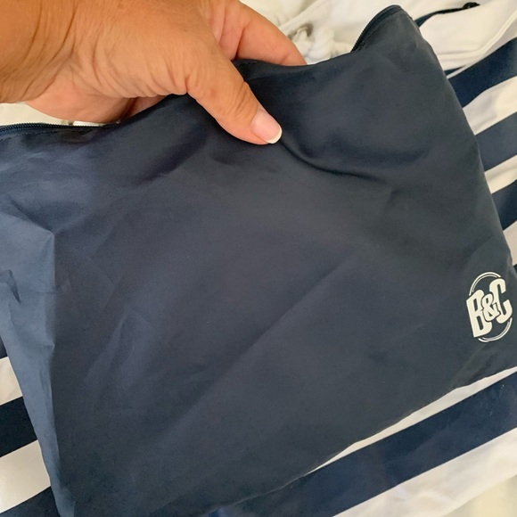 NWT BEACH BAG - Picture 5 of 9